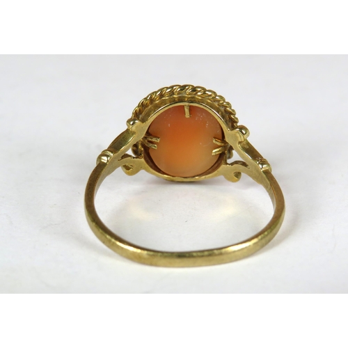 355 - 9ct Yellow Gold Cameo Set Ring. Finger size M 2.5g