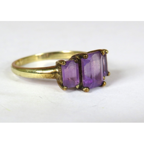 357 - 9ct Yellow Gold, Triple Amethyst set ring. Finger size 'T'   3.0g