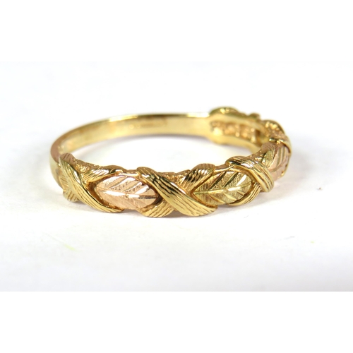 364 - 9ct Yellow Gold Laurel Leaf Band. Finger size 'U'  2.3g