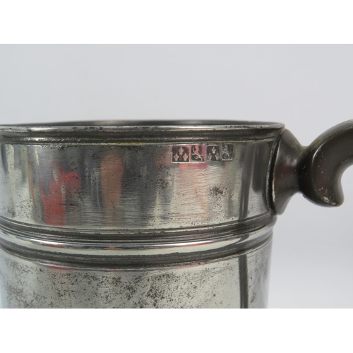 513 - Victorian Pewter quart tankard, 6.5