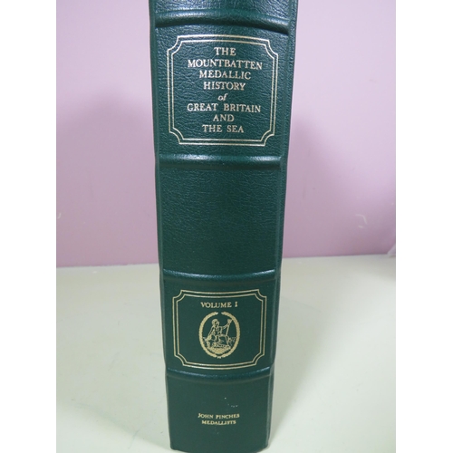 498 - Mountbatten Medalic History of Great Britain and the Sea, Volume One bu John Pinches. Full Album of ... 