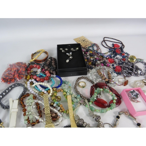 581 - Large Selection of Costume jewellery, necklaces, rings etc.