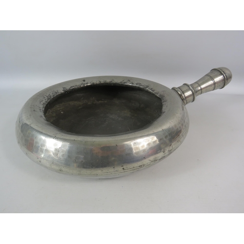 706 - Victorian Pewter bed pan, Makers marks to the base. 11.5