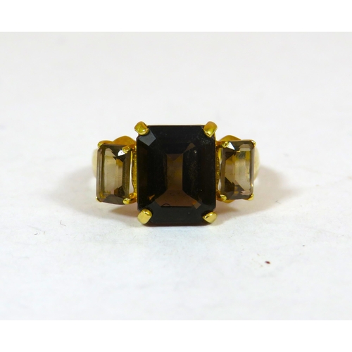 688 - 10ct Yellow Gold Ring set with Smokey Quartz . Finger size 'O'   2.4g