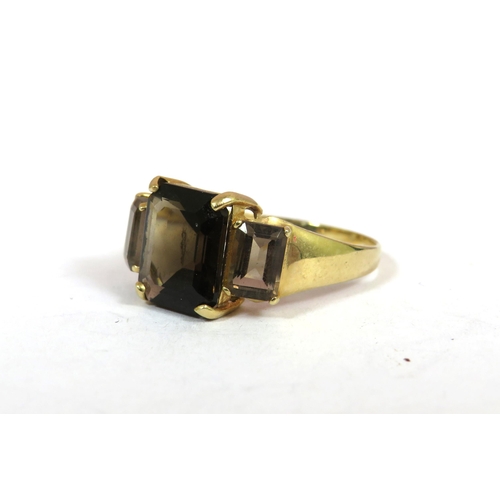 688 - 10ct Yellow Gold Ring set with Smokey Quartz . Finger size 'O'   2.4g