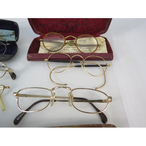 1199 - Selection of various 1940s to 1960s glasses with cases.