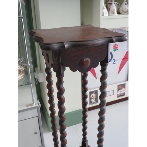 1555 - Early 20th century oak pot stand with barley twist legs, 38