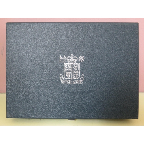 449 - Royal Mint UK 1987 Proof Coin Set in Excellent Condition.