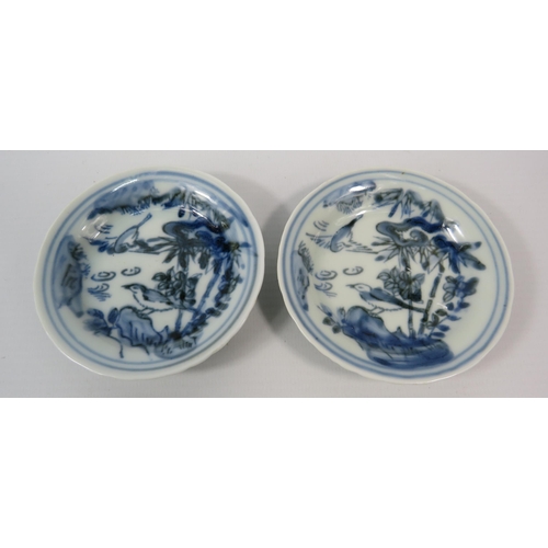 23 - Two small blue and white chinese export dishes, 3.5