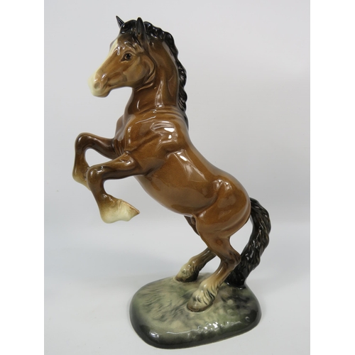 40 - Beswick Welsh Rearing cob figurine , 10 1/4