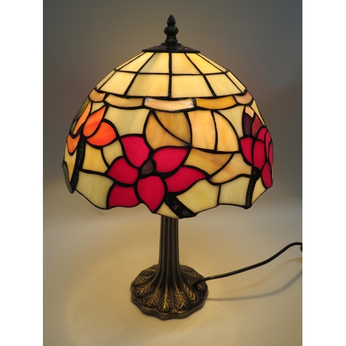 81 - Art Nouveau tiffany style table lamp, 17.5