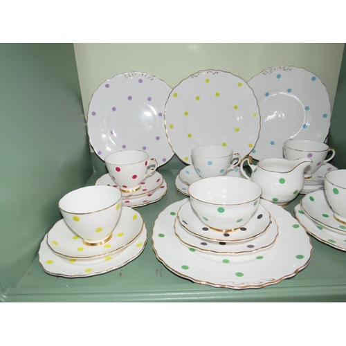 270 - Royal Vale china Spotty pattern part teaset.