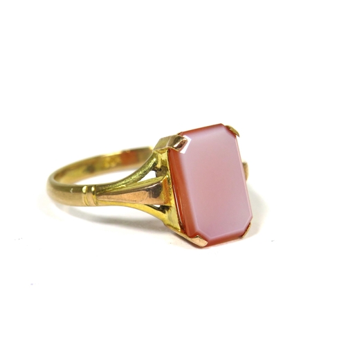 316 - 9ct Yellow Gold Ring set with an Oblong Sardonyx which measures 10 x 6mm.  Finger size L-5.   1.7g