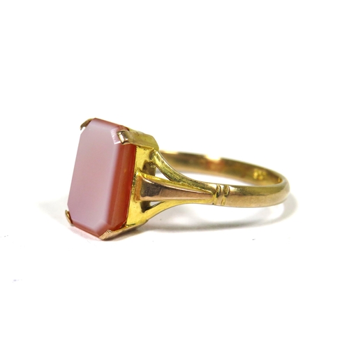 316 - 9ct Yellow Gold Ring set with an Oblong Sardonyx which measures 10 x 6mm.  Finger size L-5.   1.7g