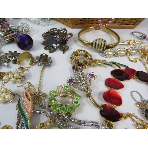 290 - Large selection of various costume jewellery plus a vintage sewing basket.