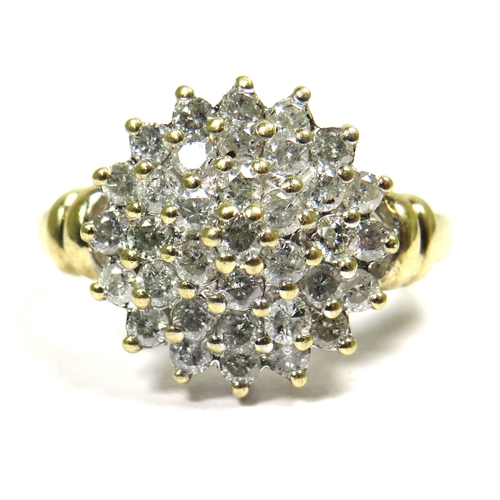 350 - 9ct Yellow Gold Diamond Cluster Ring. Finger size 'O'  2.5g