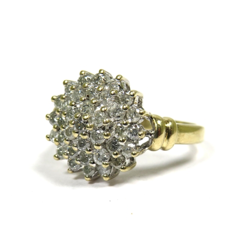 350 - 9ct Yellow Gold Diamond Cluster Ring. Finger size 'O'  2.5g