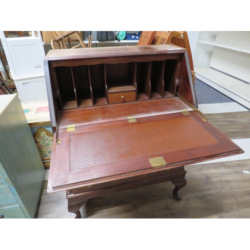 1054 - Vintage Bureau with leather inset writing top. See photos.