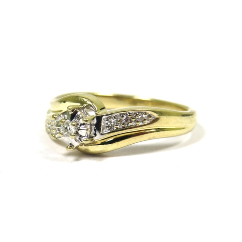 362 - 9ct Yellow Gold ring set with an Illusion set Diamond with chips to shoulders.  Finger size 'P'   3.... 