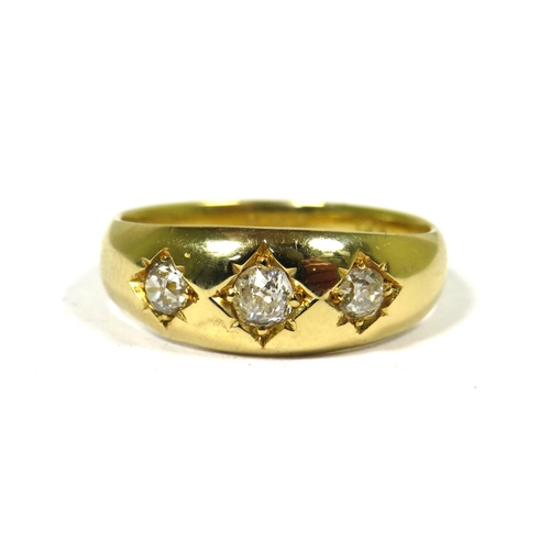 373 - Pretty 18ct Yellow Gold Edwardian Style Ring set with Three Diamonds.  Finger size 'P'  5.9g