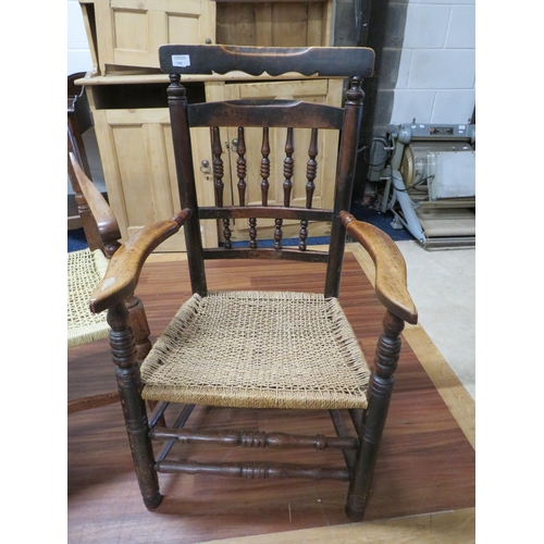 1082 - Trio of Vintage Oak Chairs. See photos.