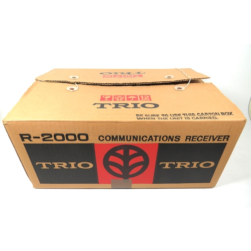 604 - Kenwood Trio Comms Receiver level R-2000 with original box, packaging and Instuction manual. No main... 