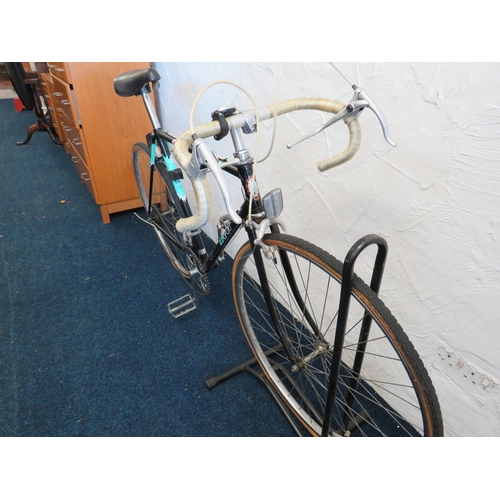 1123 - Gents BSA Sports Cycle in Vintage condition. See photos.