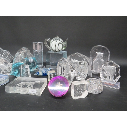 628 - Large selection of paperweights.