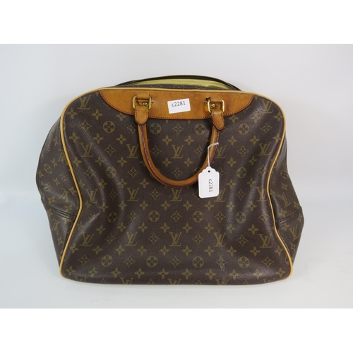 658 - Large Lois Vuitton weekend bag, 13.5