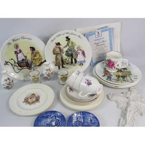 697 - Set of Wedgwood plates, Crucifix wall plaque etc.