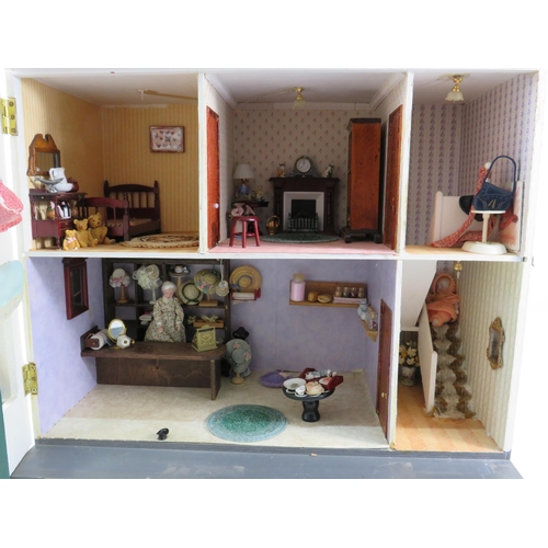 755 - Large shop dolls house 