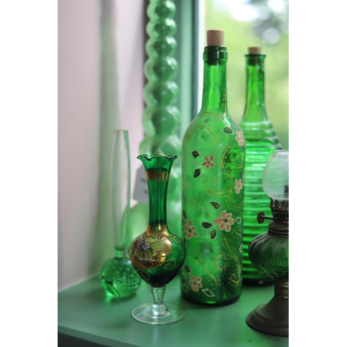 952 - Selection of Green Glass. See photos.