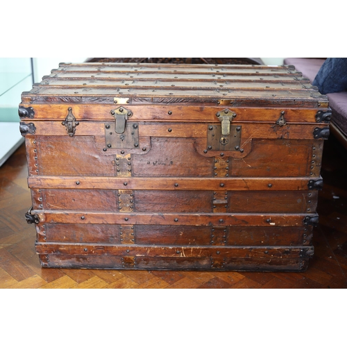 956 - Lovely Vintage Travel Chest with exposed Banding and Metal fittings. Measures approx H:24 x W:36 x D... 