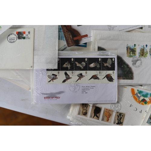 958 - Selection of 200+ First day covers. See photos