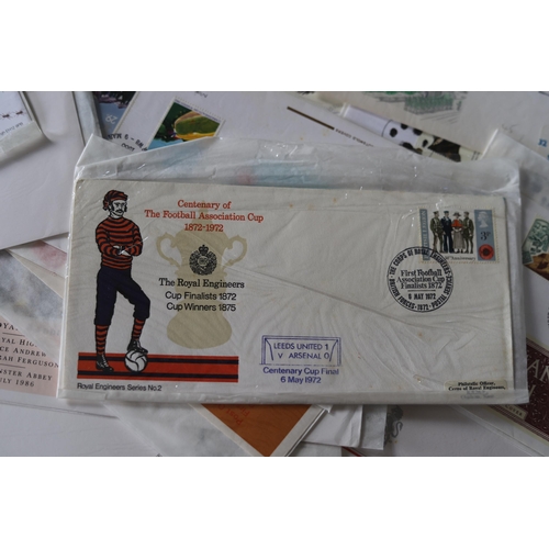 958 - Selection of 200+ First day covers. See photos