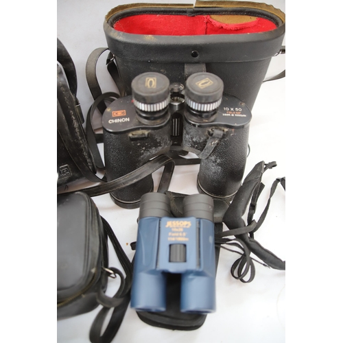 882 - Mixed Photographic lot. Binoculars, Cine camera . See photos.