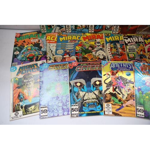 899 - 22 DC Comics. See photos.