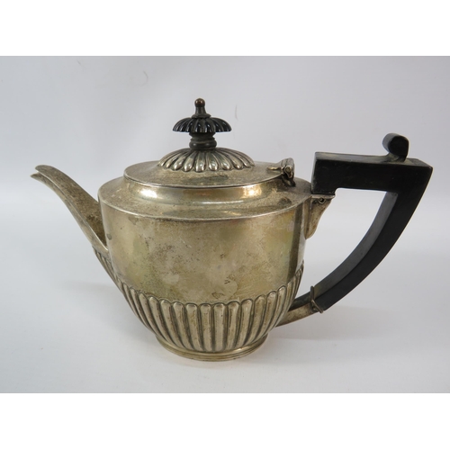 777 - Victorian London Sterling silver teapot with bakelite handle, Hallmarks rubbed. Total weight 340 gra... 