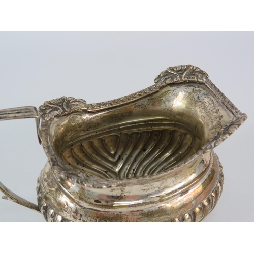 781 - Birmingham 1901 sterling silver milk jug, 103 grams.