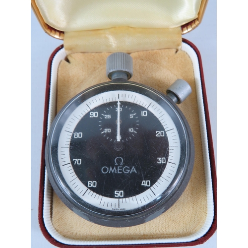 796 - Vintage Omega Stopwatch with Lap split in working condition.