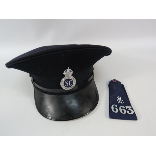 813 - Lincolnshire Constabulary Peak cap and lapel.