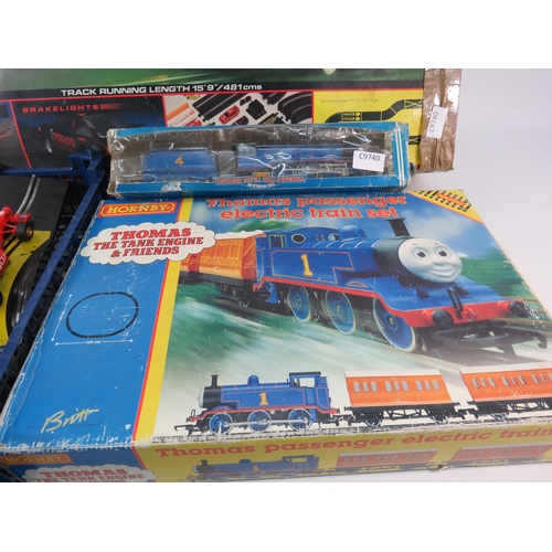 851 - Scalextric set,Thomas  the tank electric train set etc