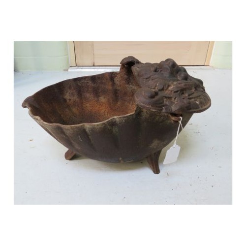 571 - Antique Cast Iron Slipper Bath/Planter. Lions Head decoration