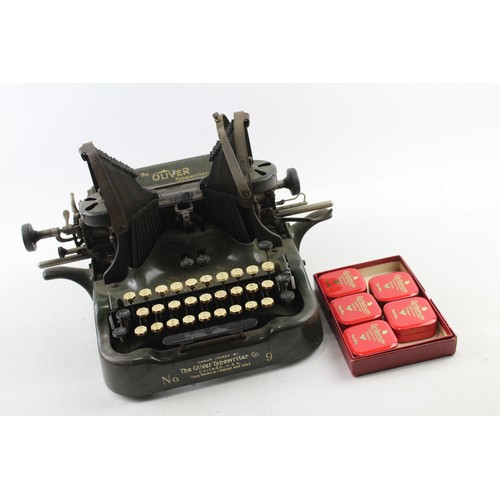 210 - Antique 1912 Oliver No 9 Typewriter w/ Ribbons Untested       638224