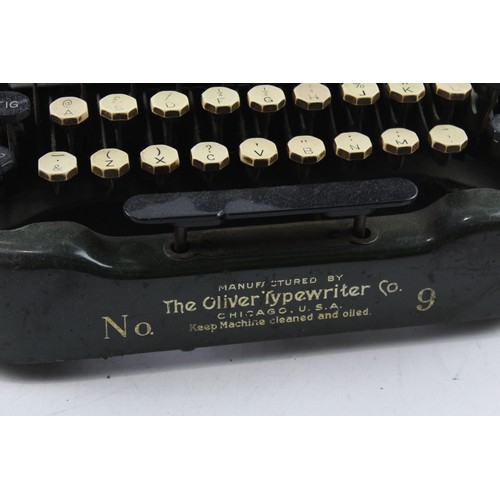 210 - Antique 1912 Oliver No 9 Typewriter w/ Ribbons Untested       638224