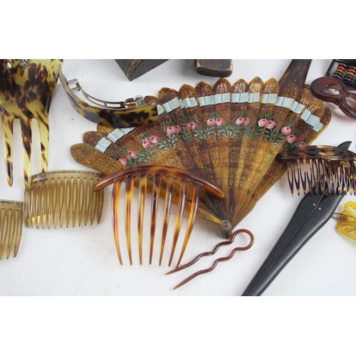 215 - Ladies Vanity Collectables Tortoise Shell, Hand Fan Etc       574382