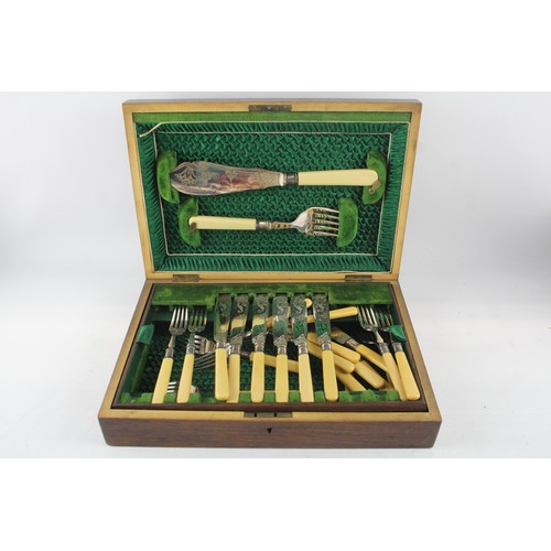 226 - Vintage Cutlery Sets John Green, Roberts, Mosley & Co 26 Piece w/ Wooden Canteen       475529