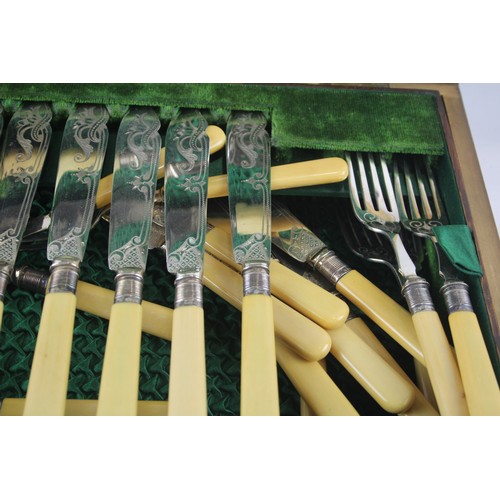 226 - Vintage Cutlery Sets John Green, Roberts, Mosley & Co 26 Piece w/ Wooden Canteen       475529