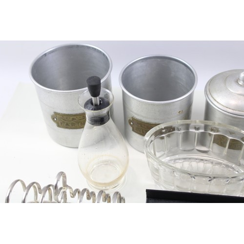 243 - Kitchenalia Inc Tiered Jars, Glass Jelly Mould, Cole & Mason Decanter Etc x 6       638425