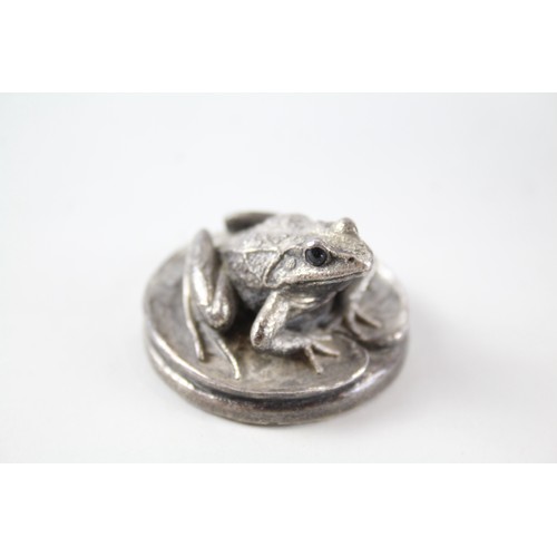 263 - Vintage Country Artist Hallmarked .925 Sterling Silver Filled Frog Ornament 33g       656872